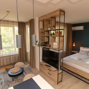  Apartment Heart Of